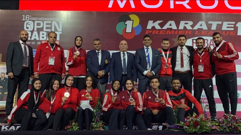 وزير الرياضة يشيد