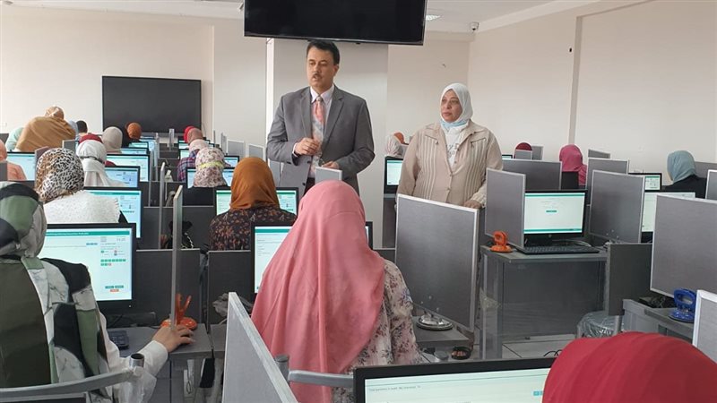 بدء الاختبارات الإلكترونية