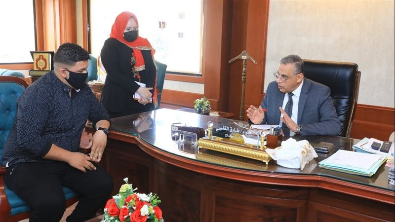 محافظ سوهاج يلتقون