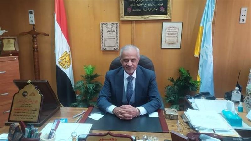 الدكتور أيمن حليم