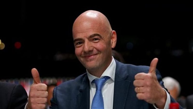 إنفانتينو، فيتو