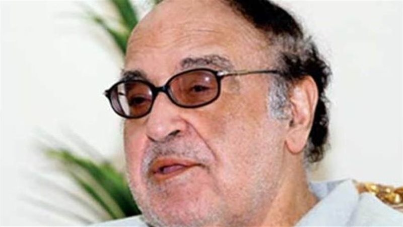 الفنان الراحل حسن