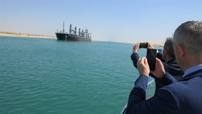 السفير الفرنسي خلال