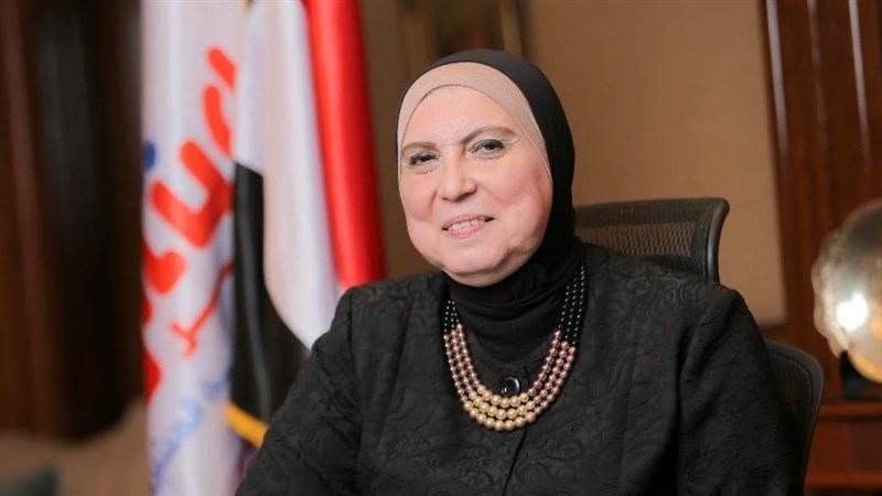 نيفين جامع 