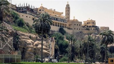 دير العذراء بجبل الطير يواصل استقبال زواره لليوم الثالث على التوالي