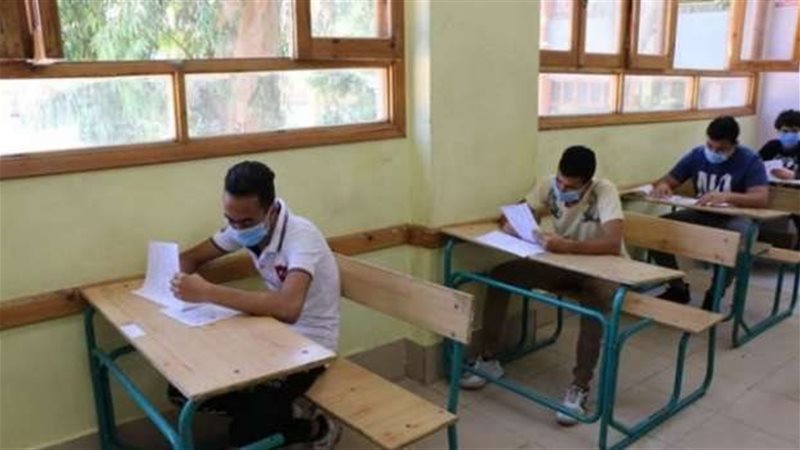 طلاب الصفين الأول