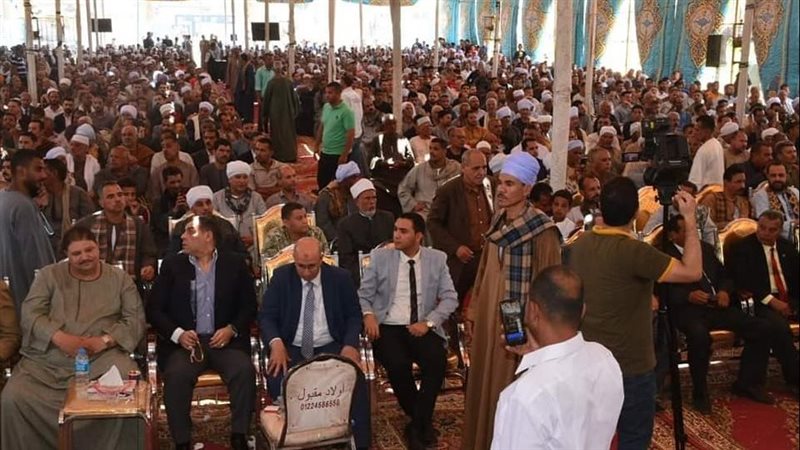 جلسة صلح بين أبناء