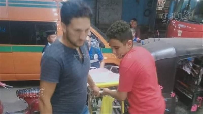 إصابة 5 أشخاص إثر