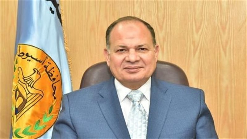 عصام سعد محافظ أسيوط
