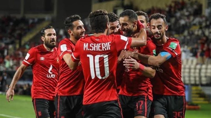 لاعبو الأهلي