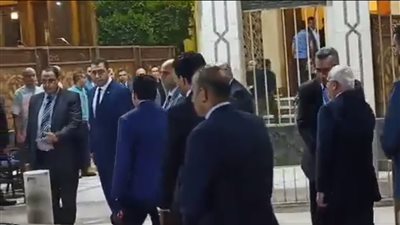 وزير الرياضة أول حضور عزاء حسني غندر بالحامدية الشاذلية | فيديو