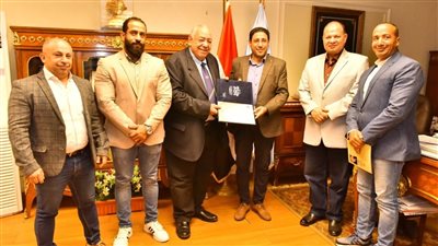 محافظ أسيوط يستقبل هيئة الاتحاد المصري لكمال الأجسام لإعلان دعمه لبطولة كأس مصر 