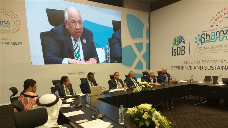 حسن عبدالعزيز،فيتو