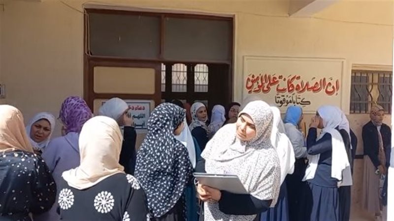 امتحانات الشعبة العلمية