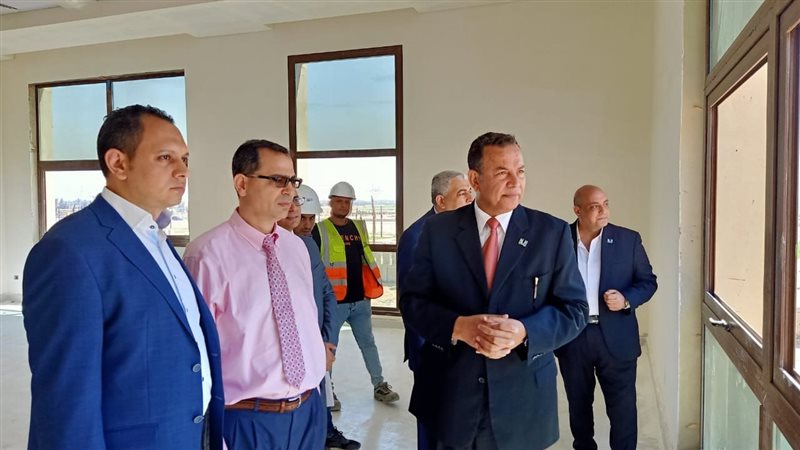 جولة رئيس جامعة المنصورة