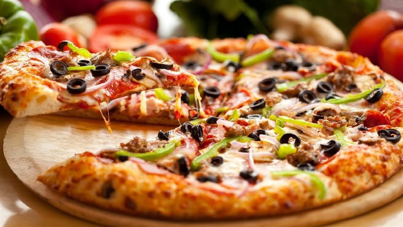 طريقة عمل البيتزا