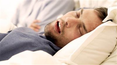  أسباب الشرقة أثناء النوم.. و6 نصائح للتخلص منها