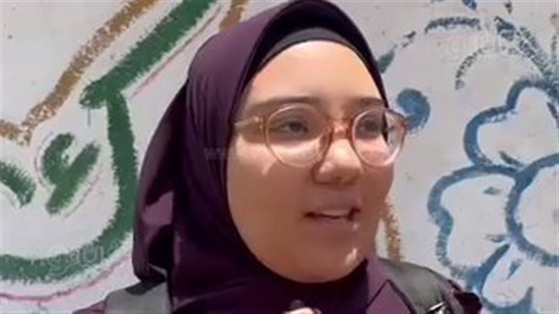 طالبة بالثانوية الأزهرية