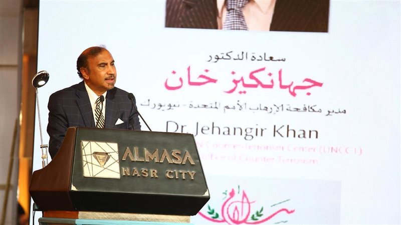 جيهانكير خان مدير