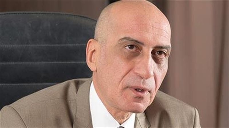  الدكتور خالد سرور،