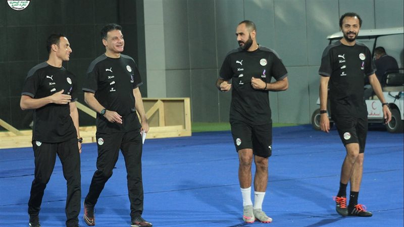 الجهاز الفني لمنتخب