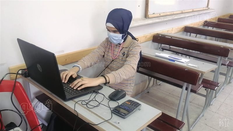  أول طالبة كفيفة