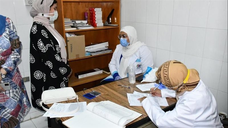 ١٢ عيادة تقدم خدماتها