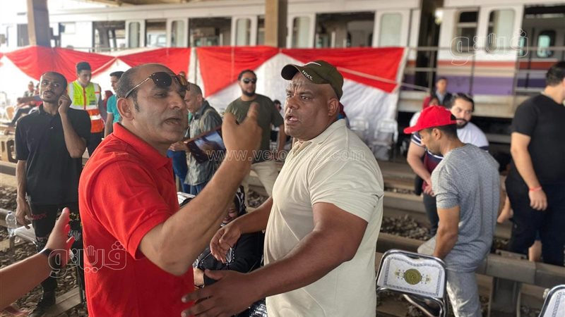 كابونجا يسحب 6 عربات