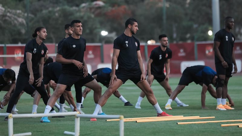 لاعبو الأهلى