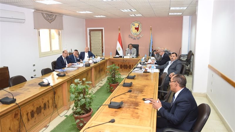 المرشحون لمنصب مدير