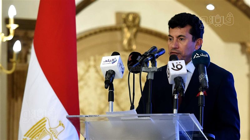 وزير الشباب والرياضة