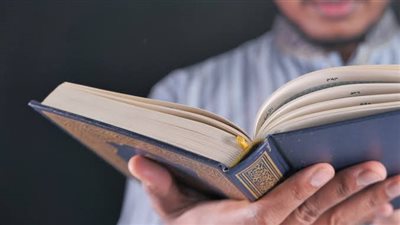 قانون جديد للقرّاء.. منع التلاوة في الأماكن العامة لغير أعضاء النقابة 