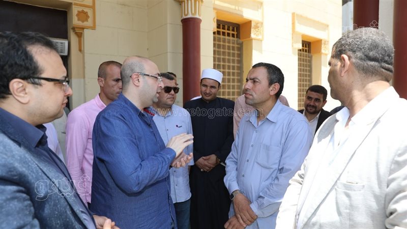 محافظ بني سويف مع