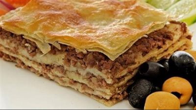 طريقة عمل صينية الرقاق باللحمة من الشيف فيفيان |فيديو 