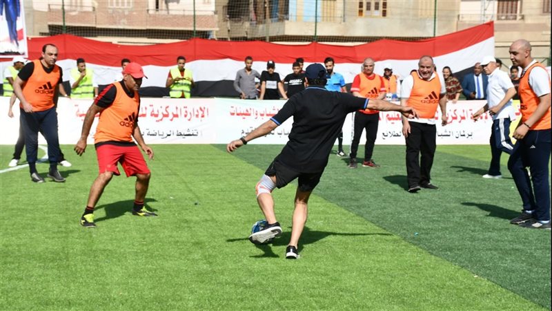 وزير الشباب والرياضة