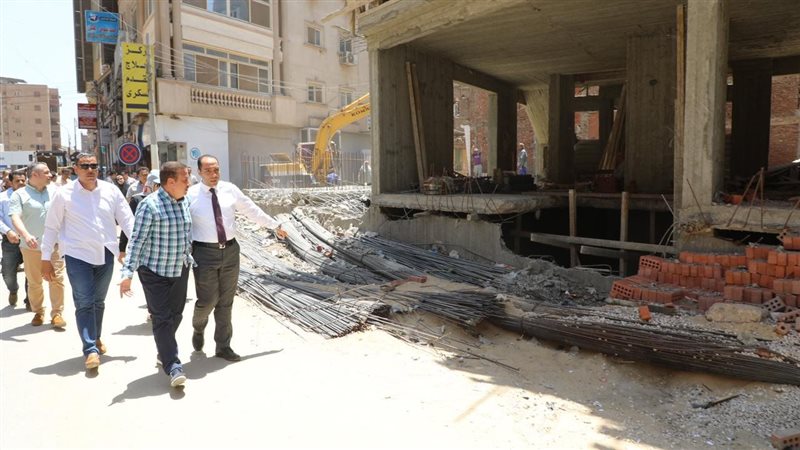 محافظ المنوفية اثناء