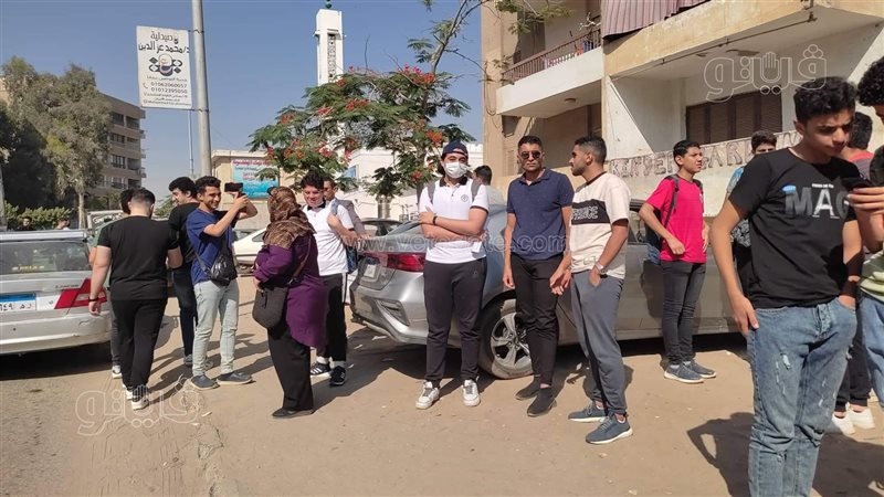 طلاب الثانوية العامة