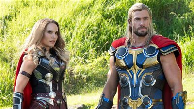 كريس هيمسوورث وناتالي بورتمان يتصدران غلاف مجلة Total Film | صور