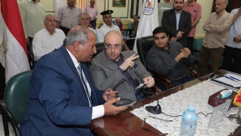 محافظ بني سويف بغرفة