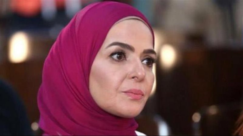 الفنانة منى عبد الغني