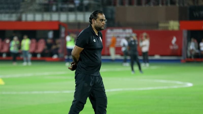 محمد شرف مدرب الأهلى