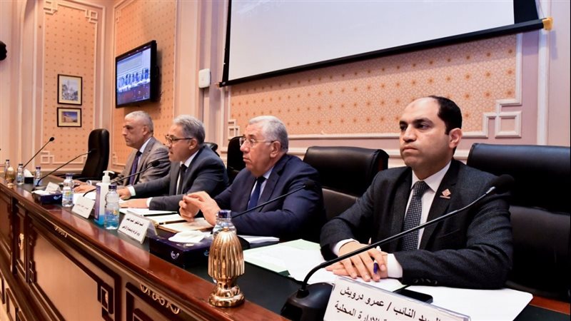 لجنة الإدارة المحلية