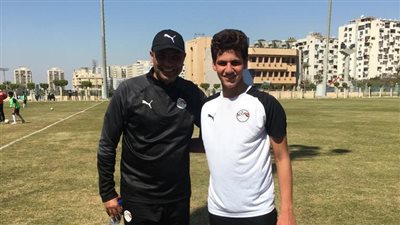 نجل شقيق نادر السيد يخطف الأضواء في البنك الأهلي