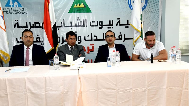 وفد لجنة الشباب والرياضة