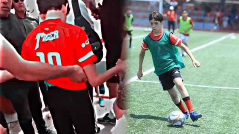 الطفل الذي ظهر بقميص