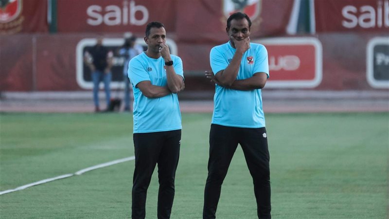 الجهاز الفني للنادي