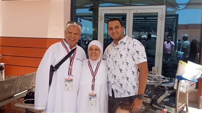 مطار القاهرة يرتدي ثوب الإحرام لنقل ضيوف الرحمن إلى الحج| صور