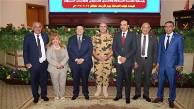 قوات الصاعقة والمظلات تستقبل لجنة الدفاع والأمن القومى بمجلس النواب