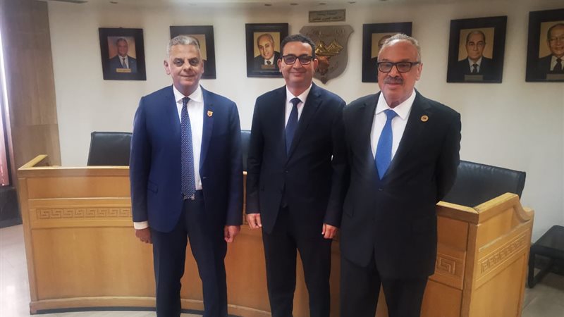 رئيس الجامعة التونسية