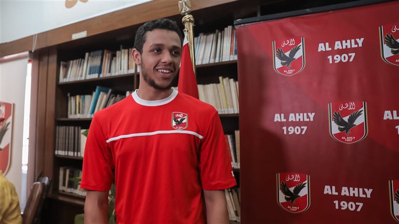 مصطفى عسل لاعب اسكواش
